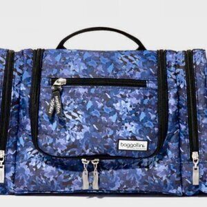 Multicolored Baggallini Hanging Travel Organization/Toiletry Kit